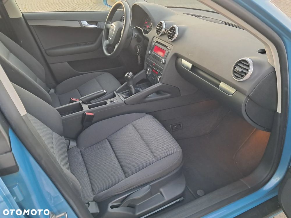 Audi A3 Sportback 1.6 Ambition - 24