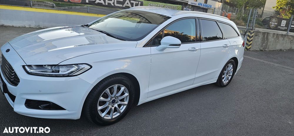 Ford Mondeo 2.0 TDCi Powershift Titanium - 4