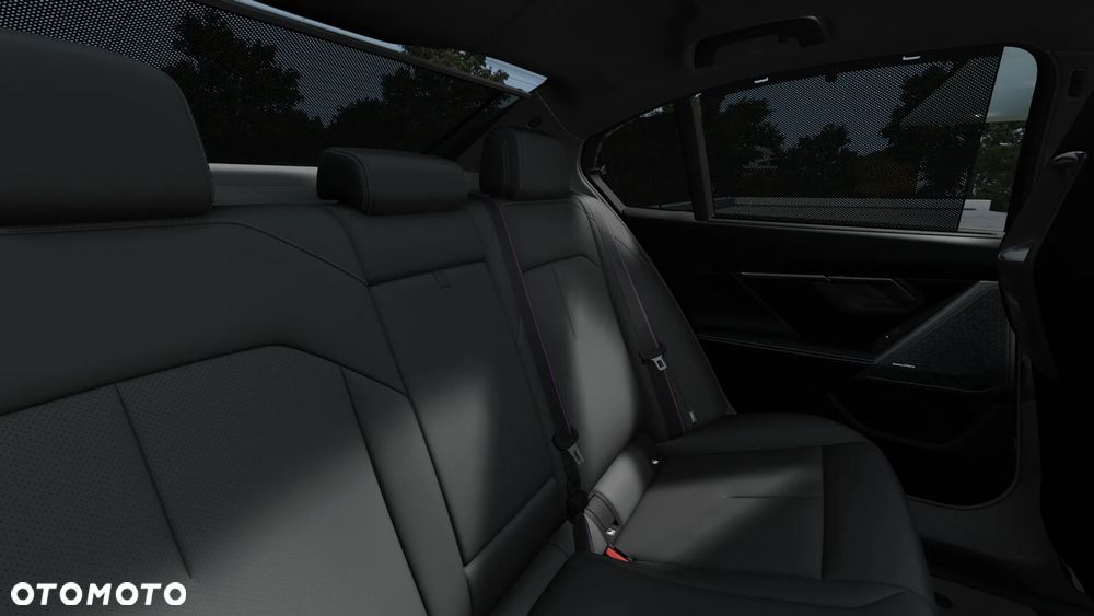 BMW M5 Competition - 12