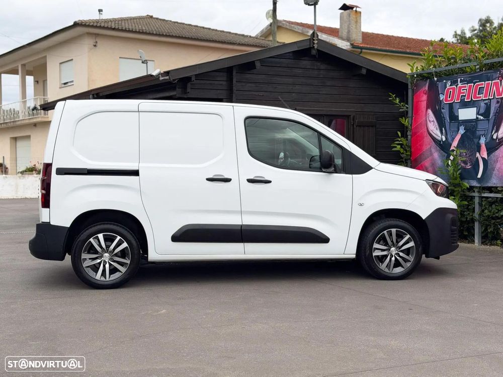 Peugeot Partner BlueHDI - 11