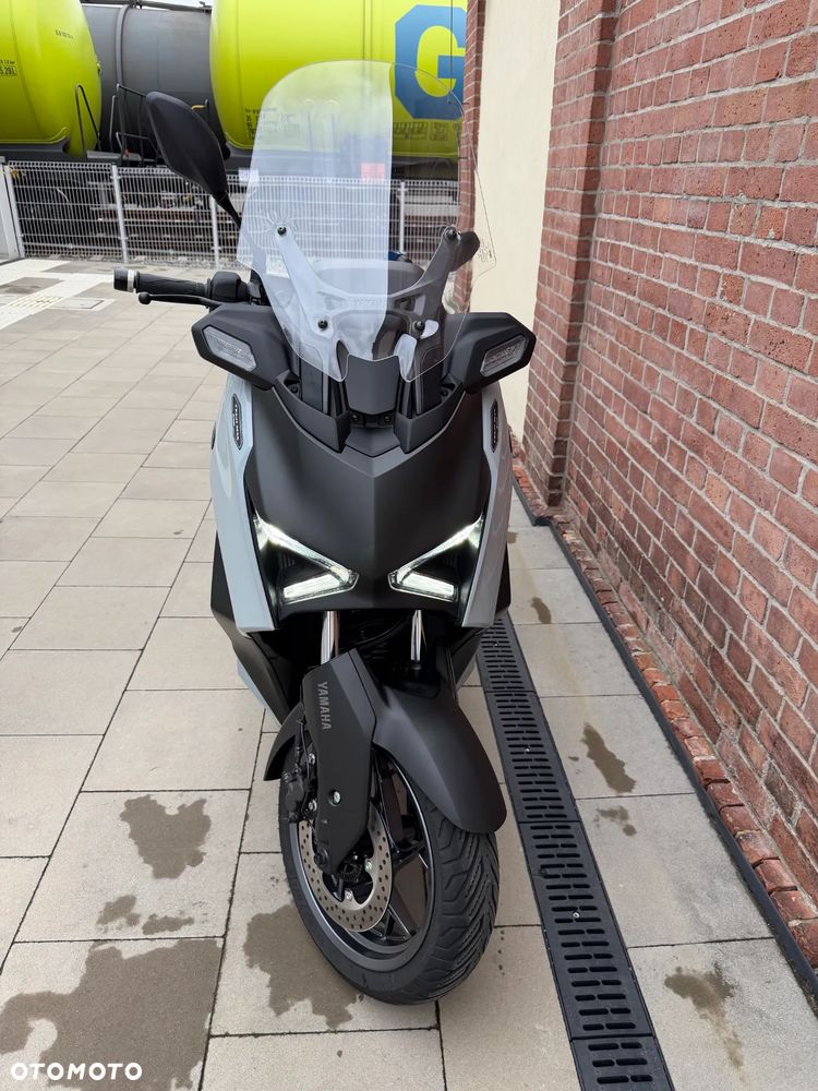 Yamaha X-max - 22