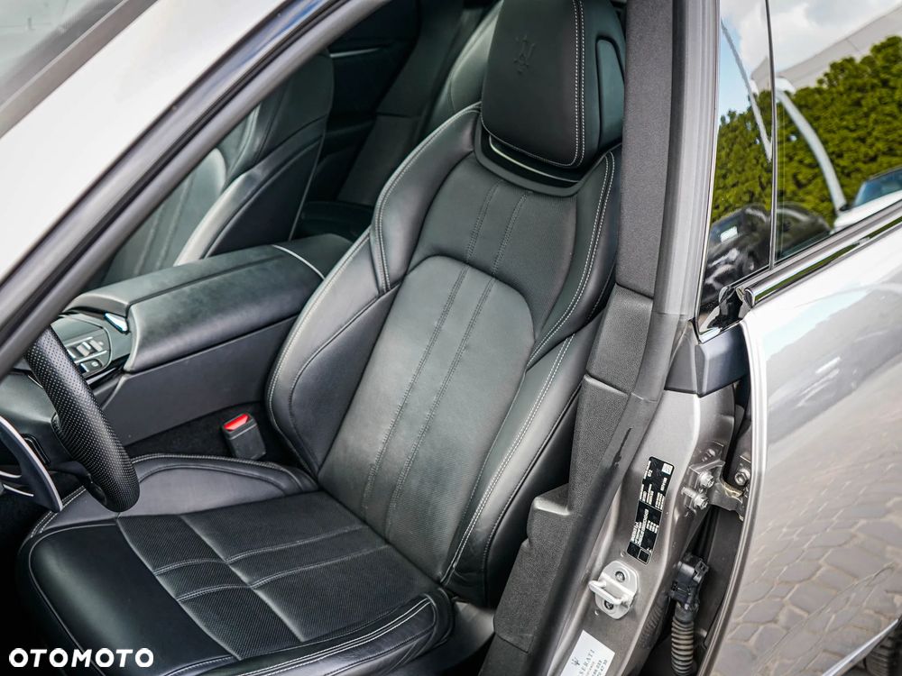 Maserati Levante - 30