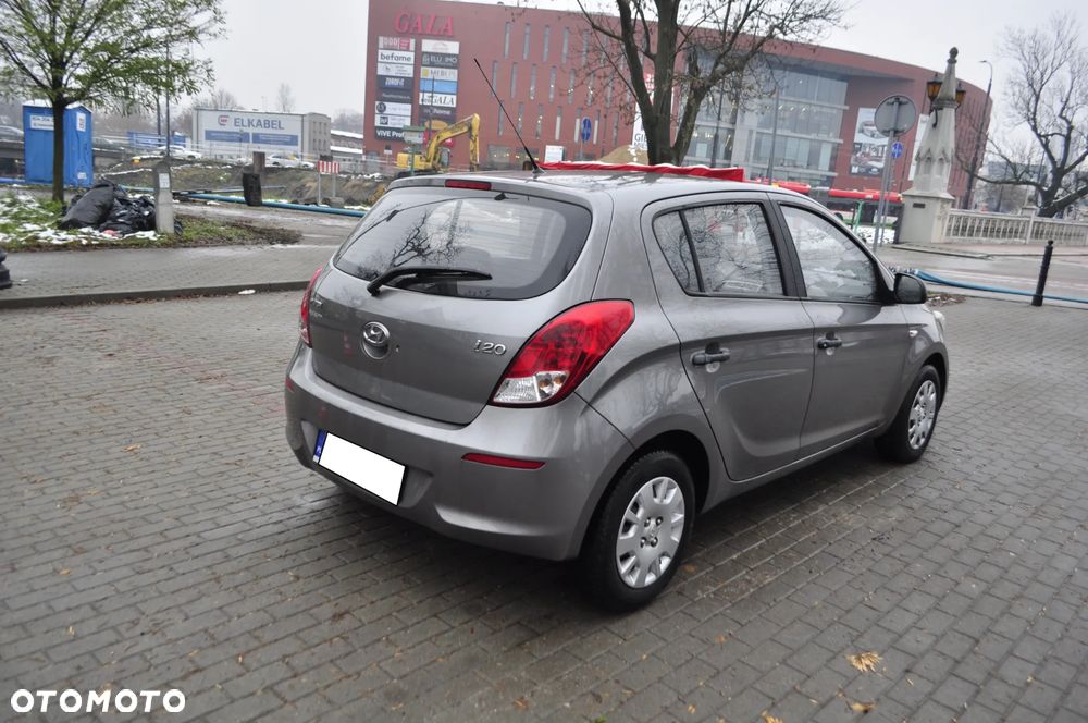 Hyundai i20 - 3