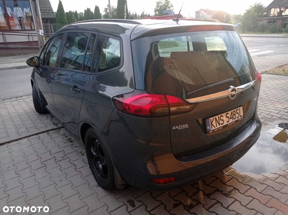Opel Zafira - 4