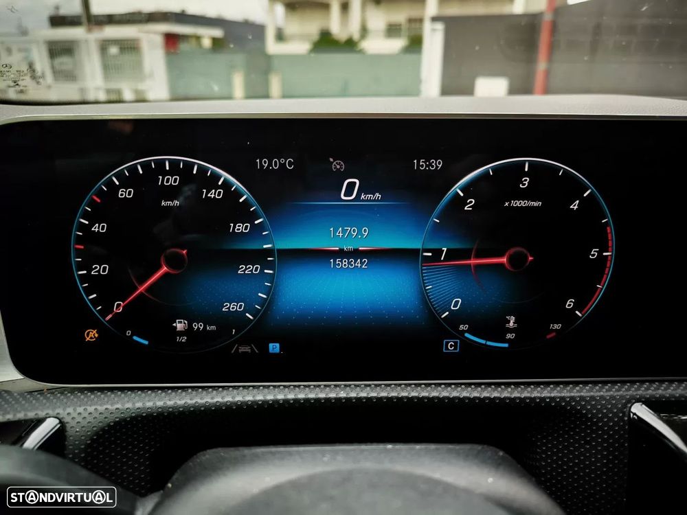 Mercedes-Benz A 180 d AMG Line - 30