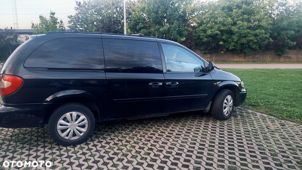 Chrysler Grand Voyager - 3