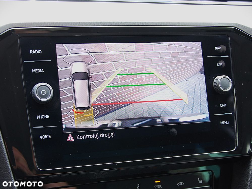 Volkswagen Passat 2.0 TDI EVO Business DSG - 9