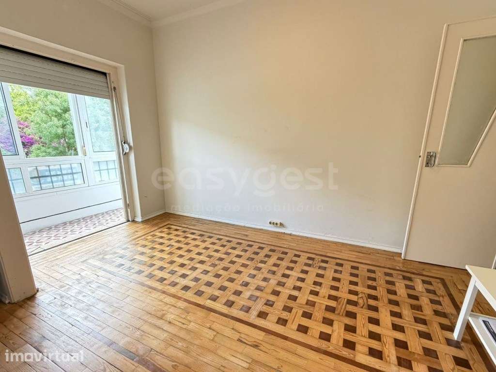 Apartamento T3 situado em Santo António - Grande imagem: 3/30