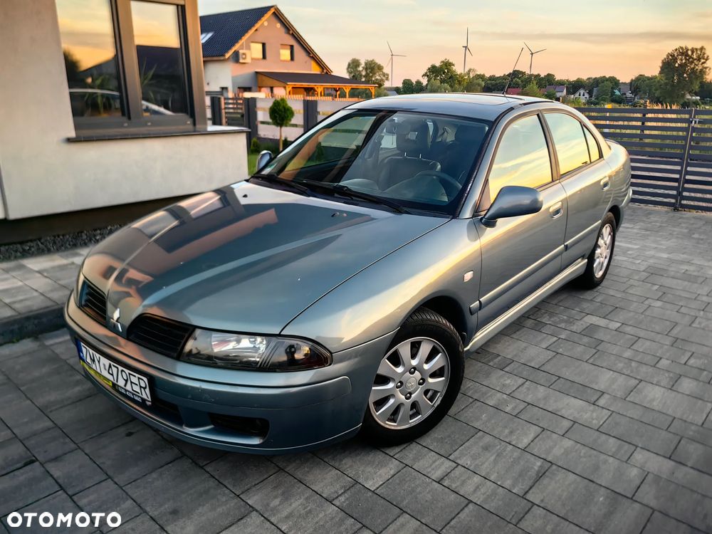 Mitsubishi Carisma 1.8 GDI Automatik Comfort Plus - 1