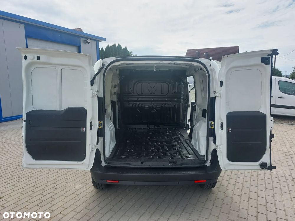 Fiat Doblo - 17