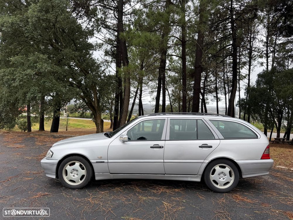 Mercedes-Benz C 200 - 3