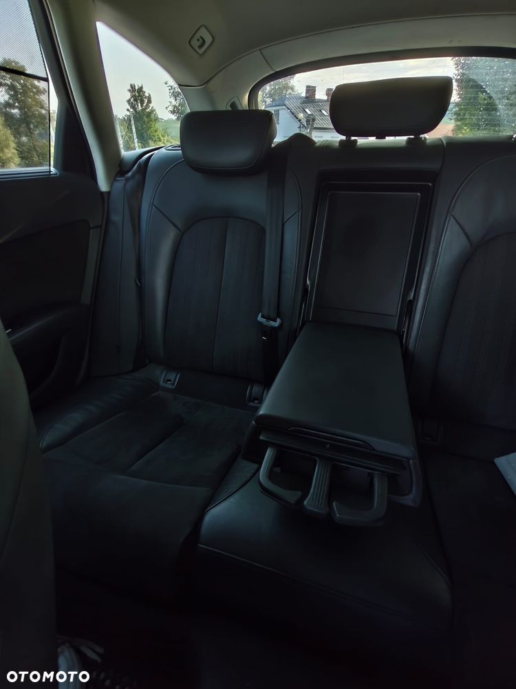 Audi A6 Avant 2.0 TDI Ultra S tronic - 15