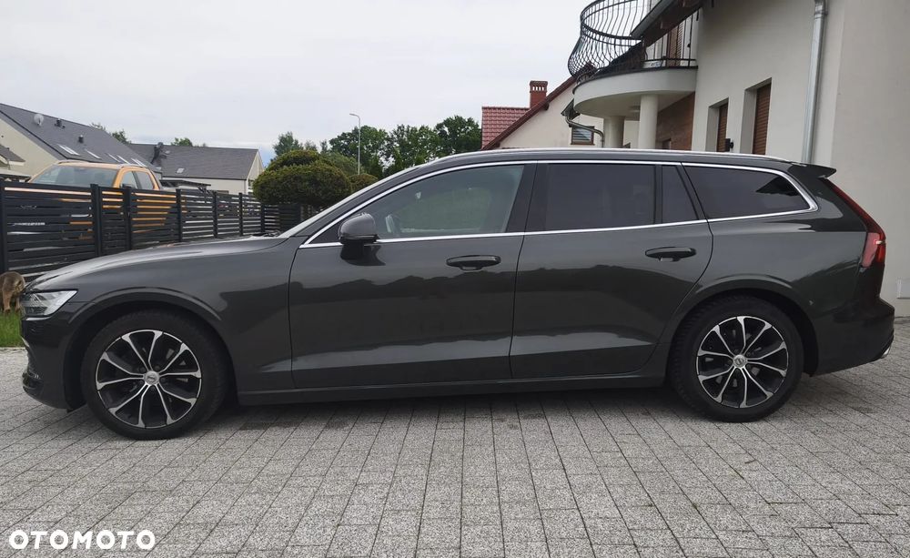 Volvo V60 D3 Momentum Pro - 2