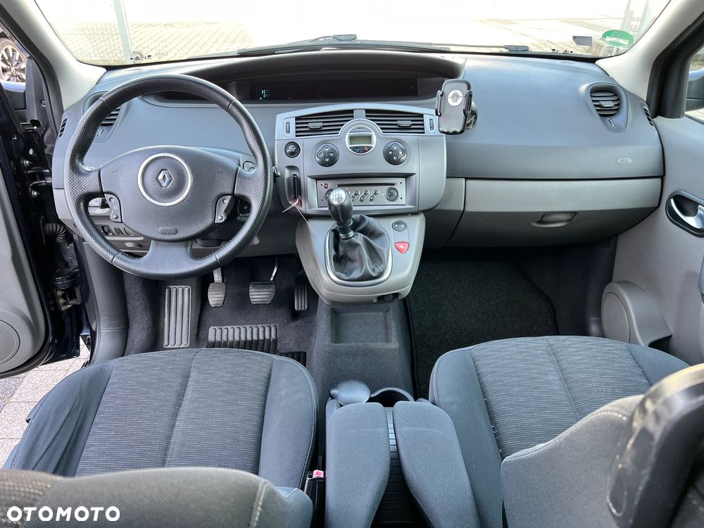 Renault Grand Scenic 1.9 dCi FAP Avantage - 12