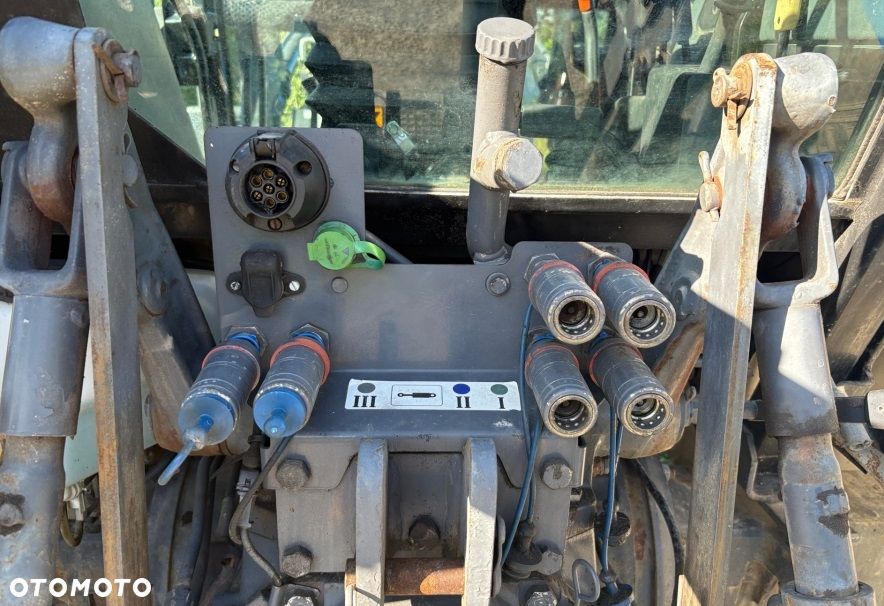 New Holland TL90 , rok 2001 ideal stan - 11