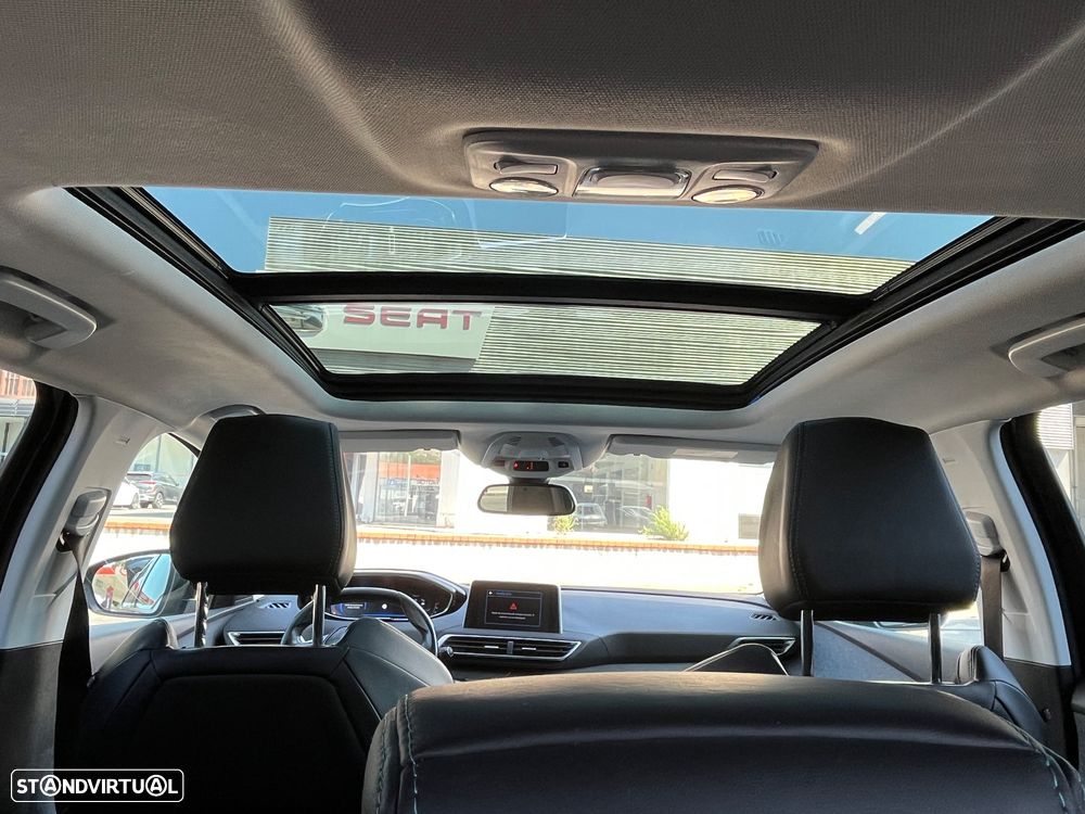 Peugeot 3008 PureTech 130 Stop & Start GPF Allure Pack - 21