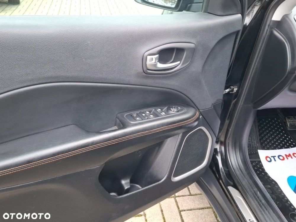 Jeep Compass 1.4 TMair Limited 4WD S&S - 15