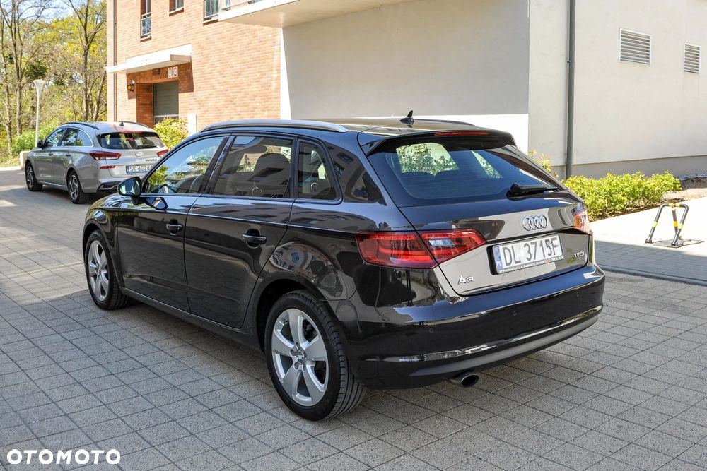 Audi A3 Sportback - 3