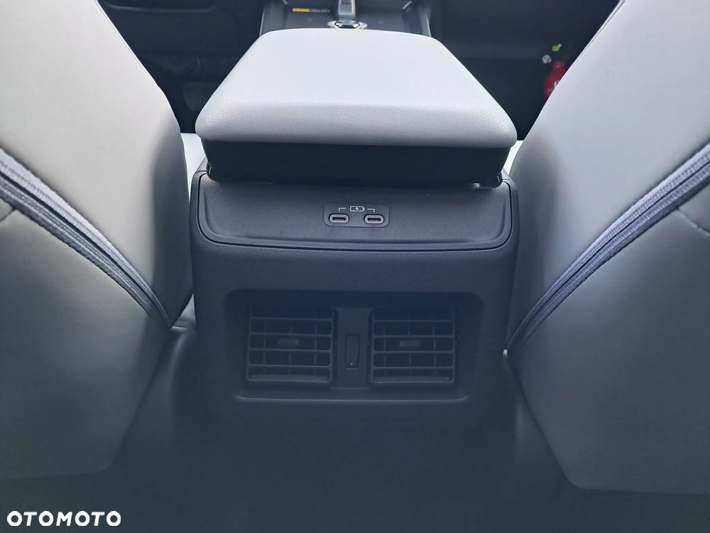 Toyota C-HR+ 77kWh 4x4 Executive - 14