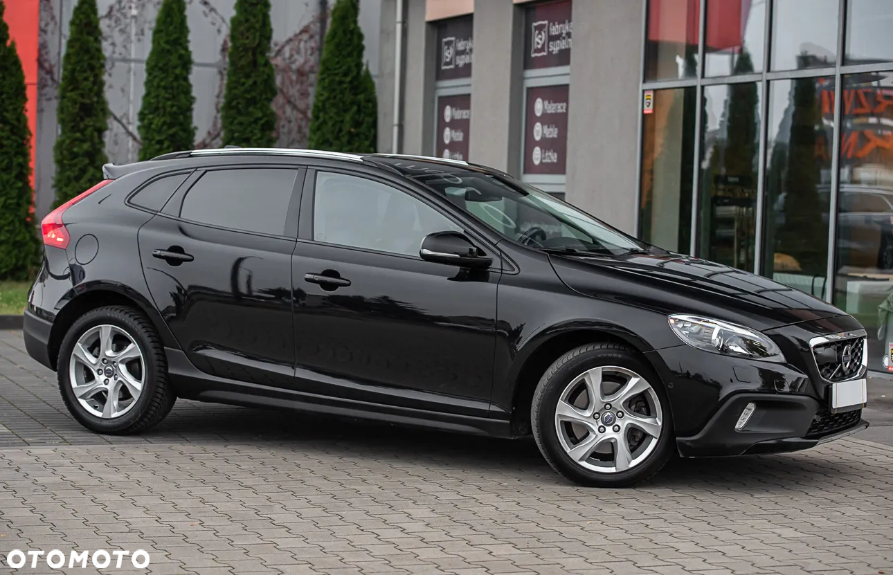 Volvo V40 Cross Country - 3