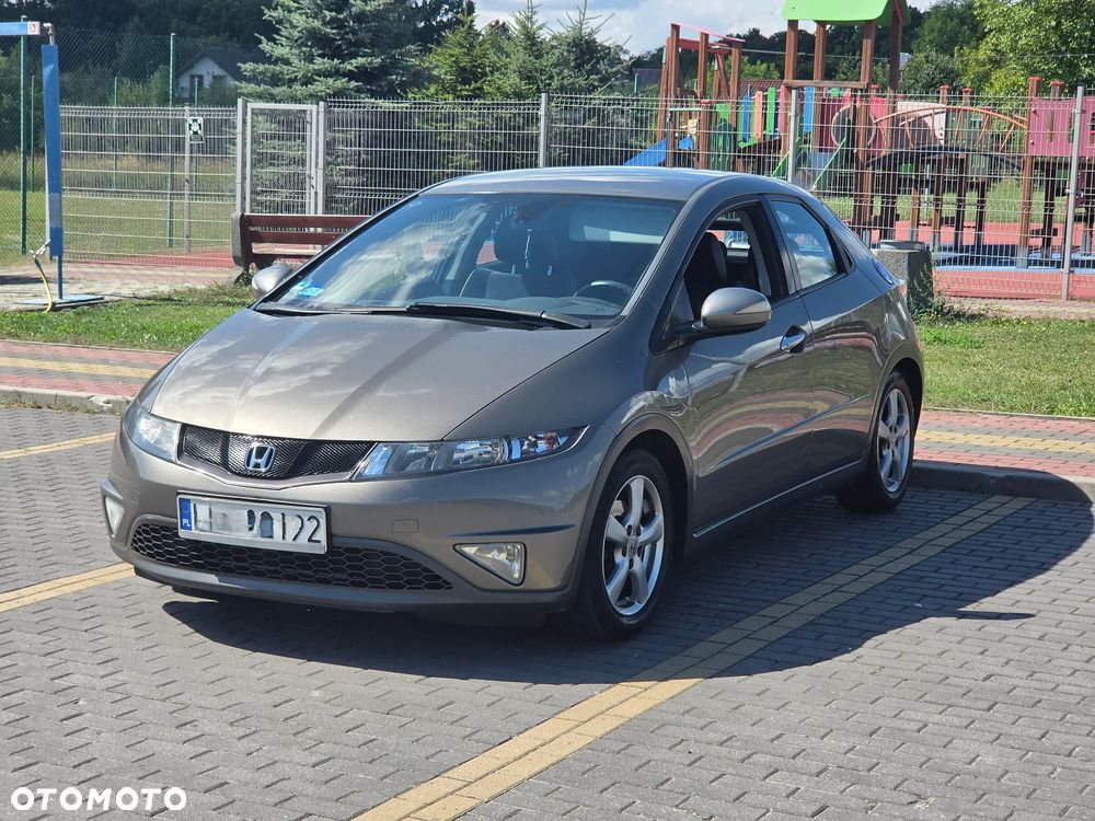 Honda Civic 1.8i-VTEC Sport - 2