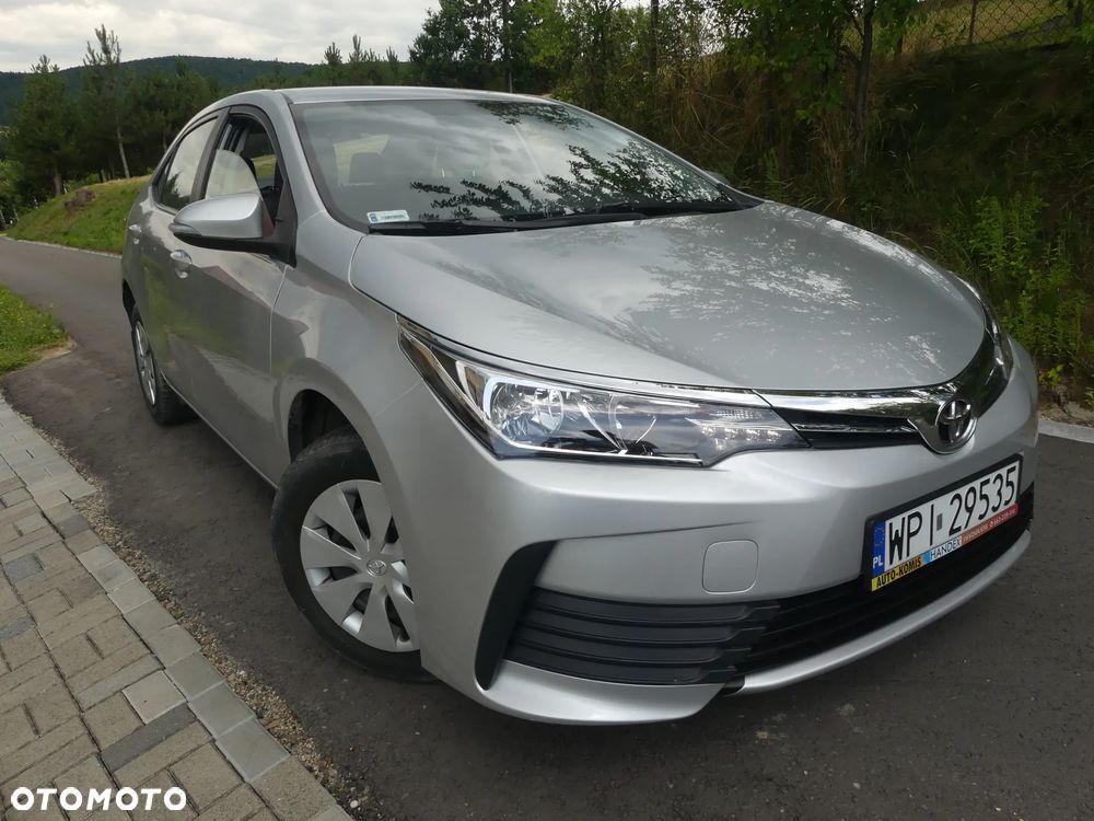 Toyota Corolla 1.33 Comfort - 12