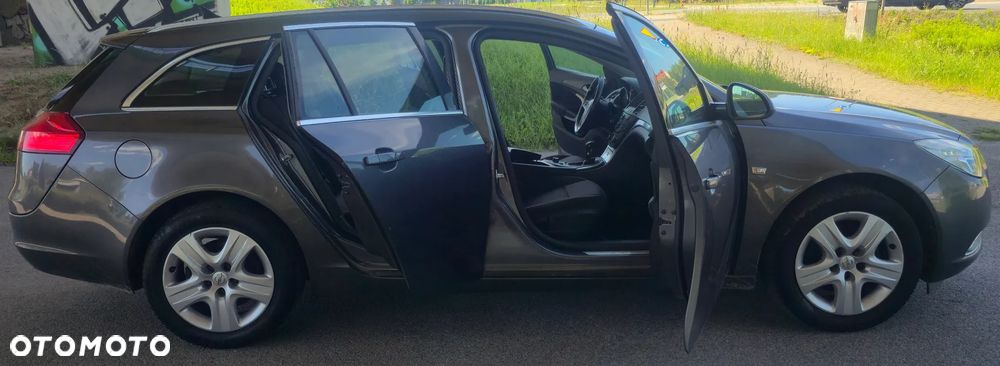 Opel Insignia 1.6 - 13
