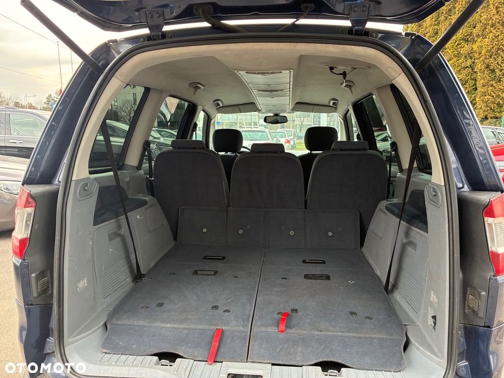 Ford Galaxy 2.0 TDCi Ghia - 12