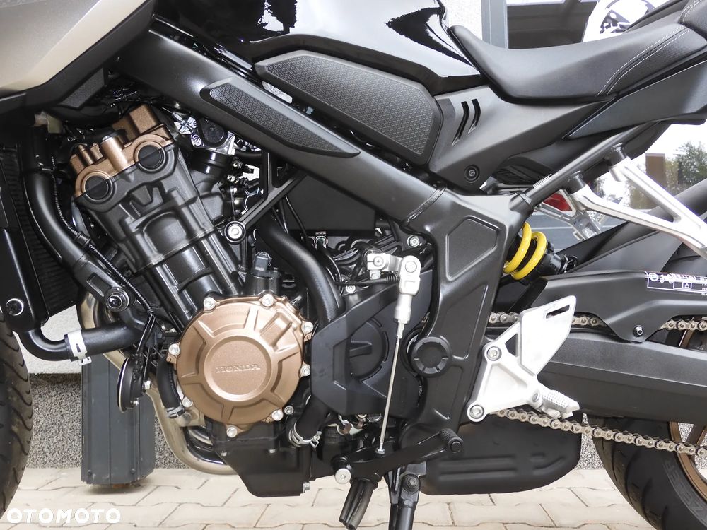 Honda CB - 28