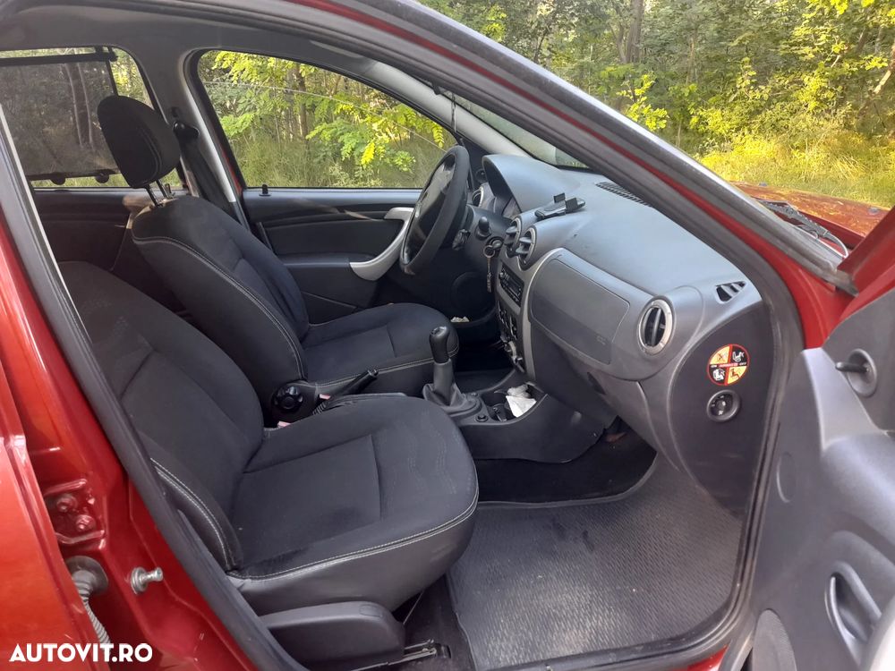 Dacia Sandero - 7