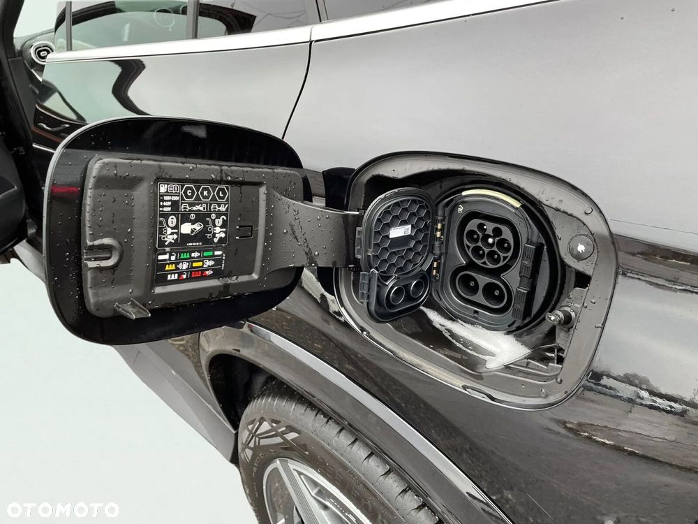 Mercedes-Benz GLC - 18