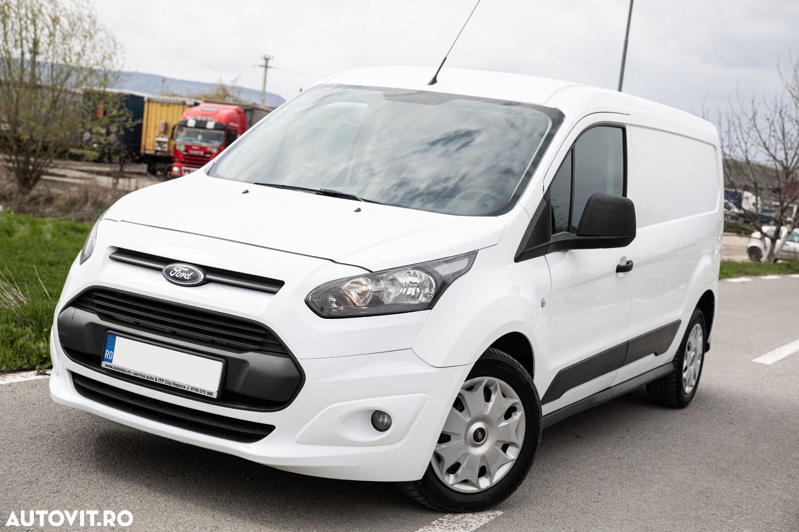 Ford Tourneo conect - 1