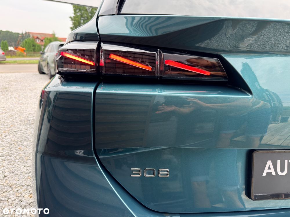 Peugeot 308 BlueHDi 130 EAT8 GT EXCLUSIVE - 13