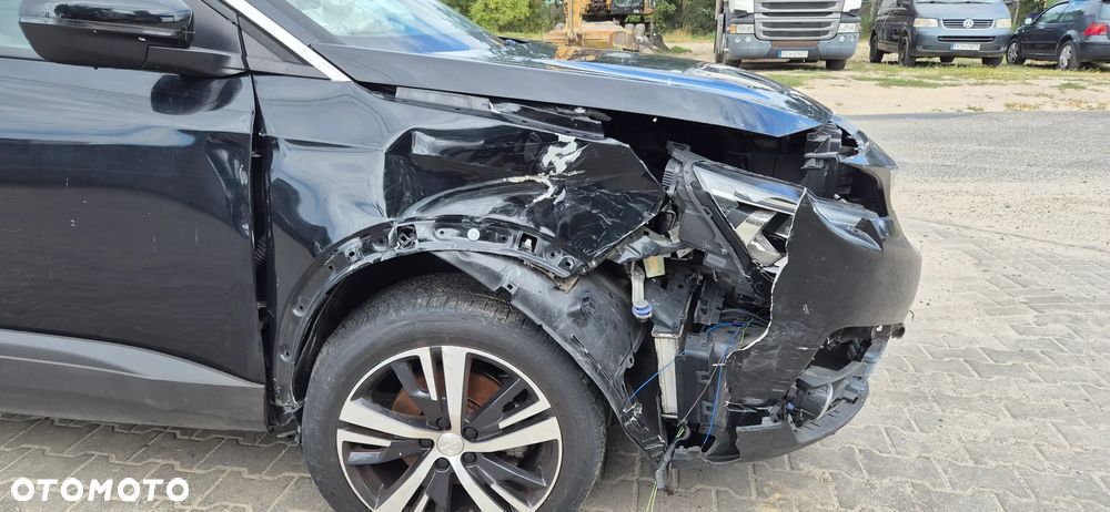 Peugeot 5008 1.2 PureTech Allure S&S EAT8 - 17