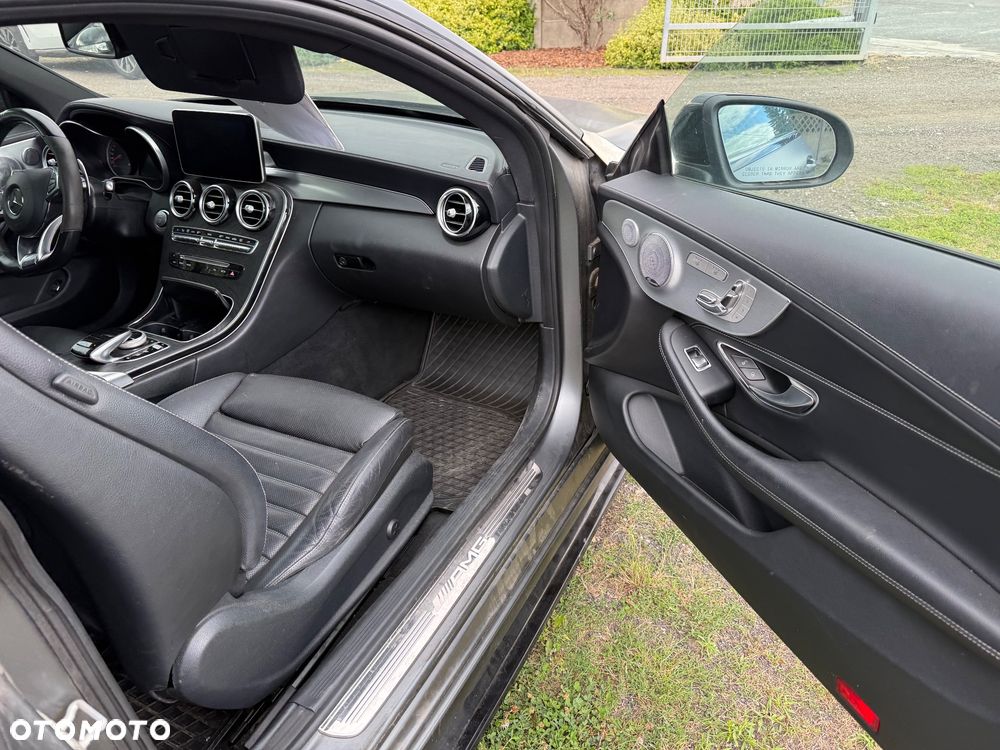 Mercedes-Benz Klasa C AMG 43 4Matic 9G-TRONIC - 36