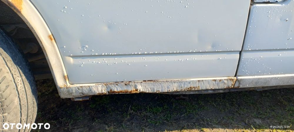 Volkswagen Transporter - 25