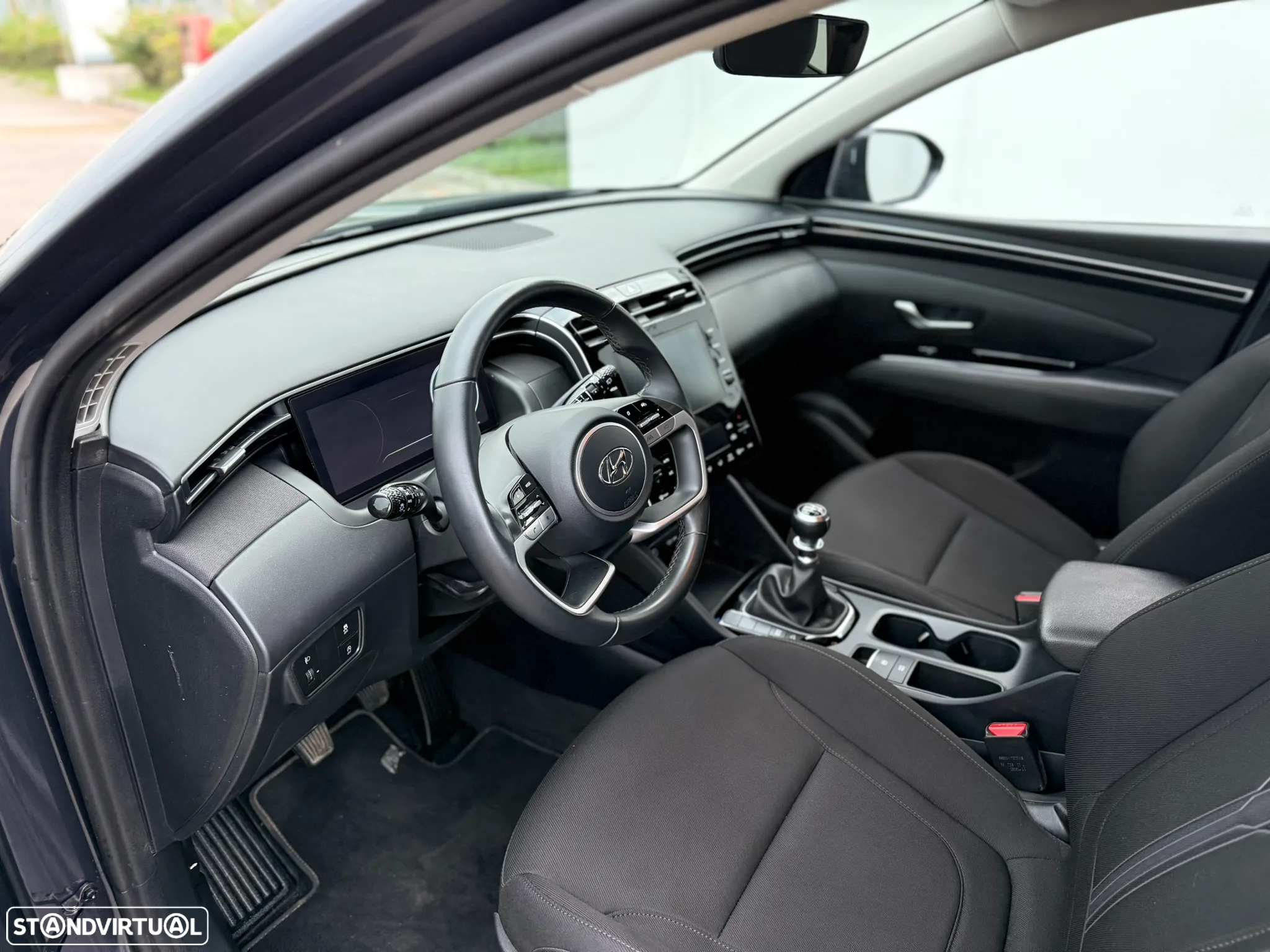 Hyundai Tucson 1.6 CRDi Premium - 16