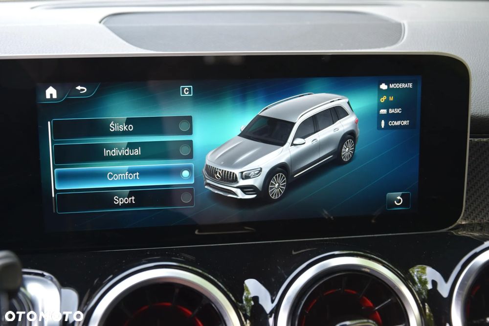 Mercedes-Benz GLB AMG 35 4-Matic - 26