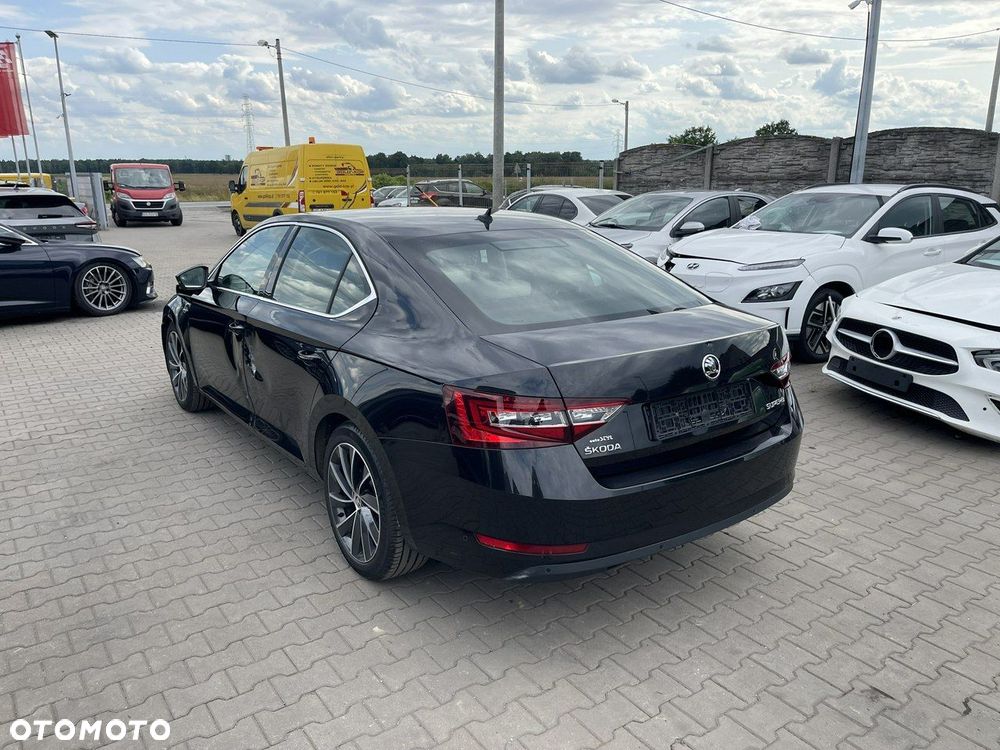 Skoda Superb 2.0 TDI L&K - 4
