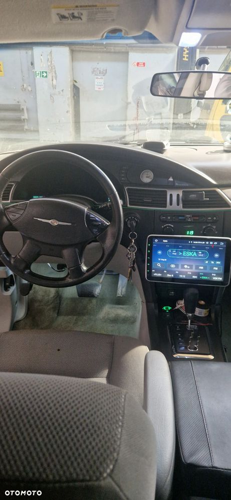 Chrysler Pacifica - 8