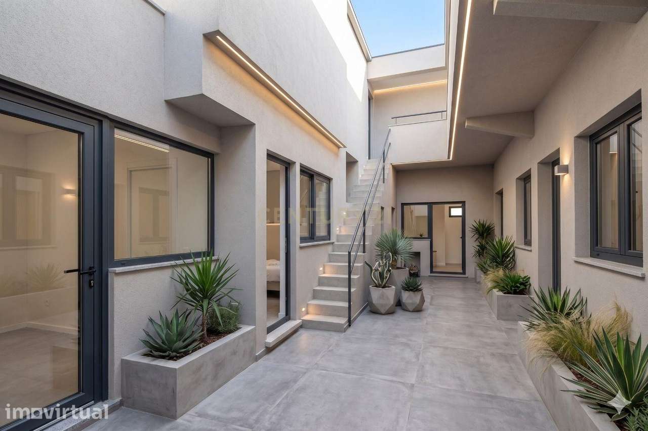 Moradia T4 para restaurar com jardim e anexos na Serra da Vila – Torre - Grande imagem: 5/9