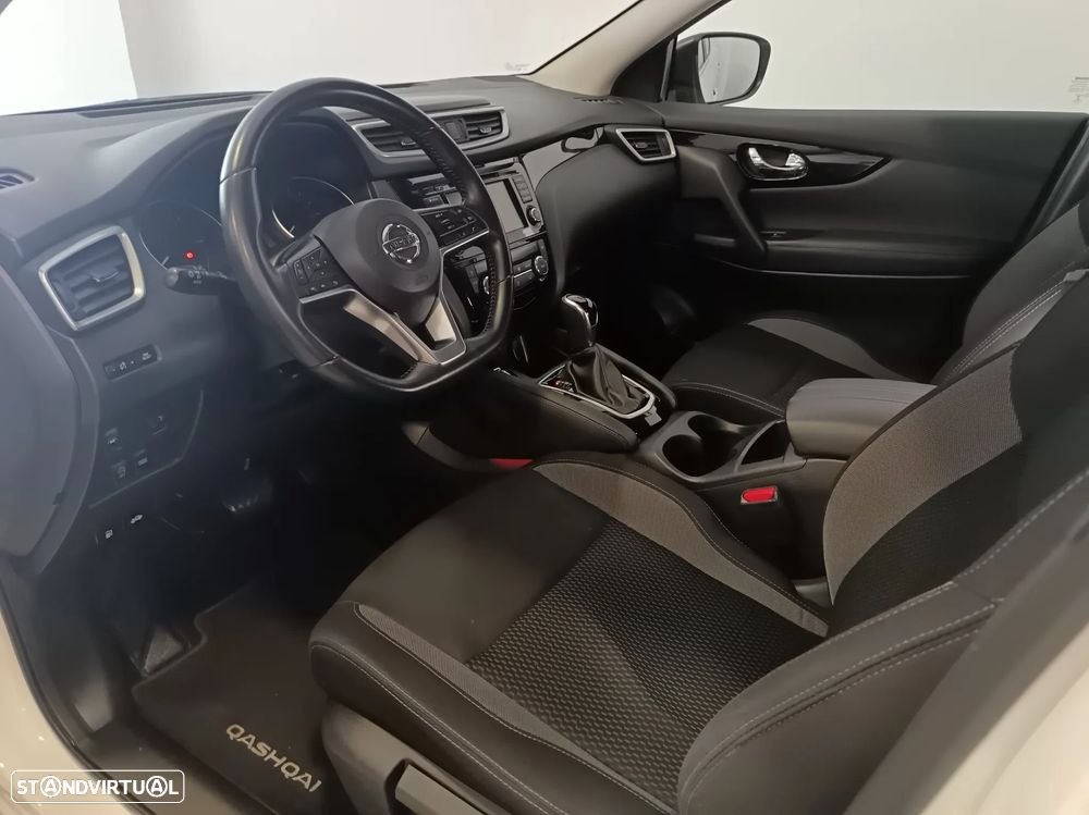 Nissan Qashqai 1.5 dCi DCT TEKNA - 11