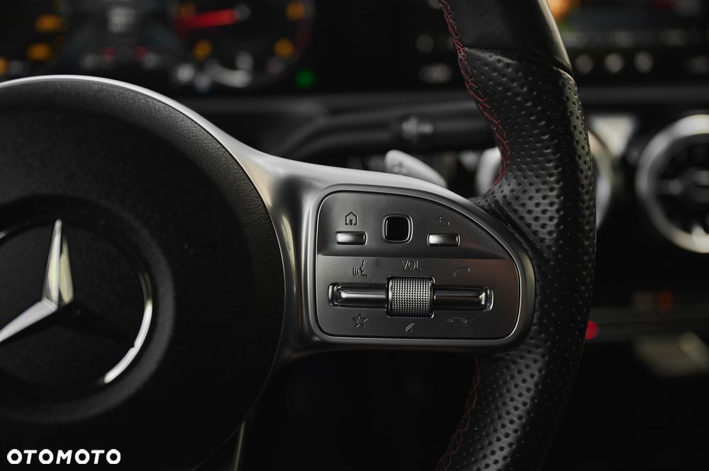 Mercedes-Benz Klasa A 220 d AMG Line 8G-DCT - 28