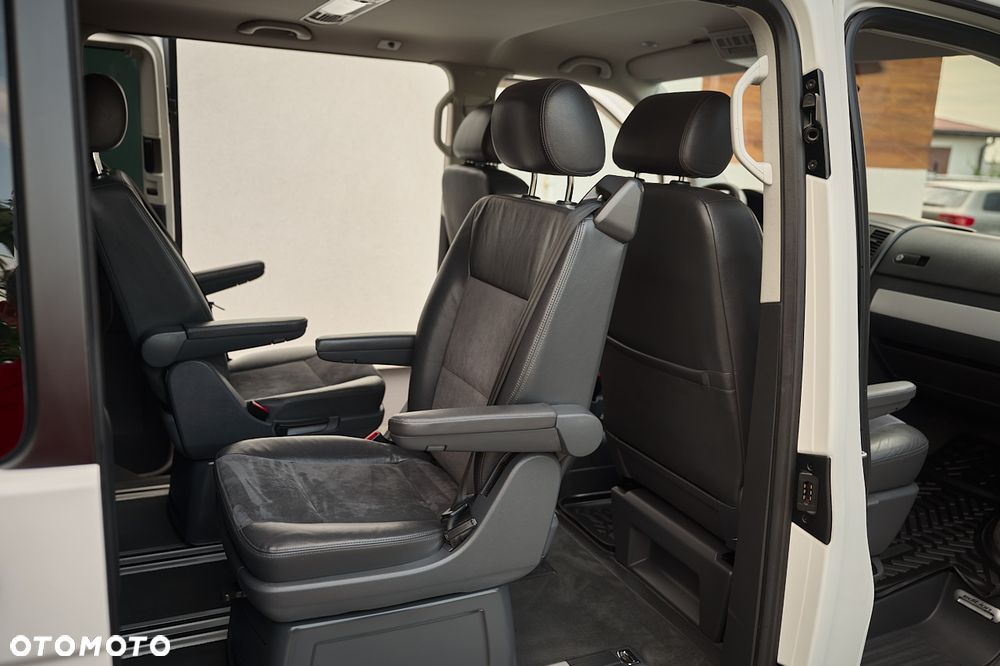 Volkswagen Multivan - 40