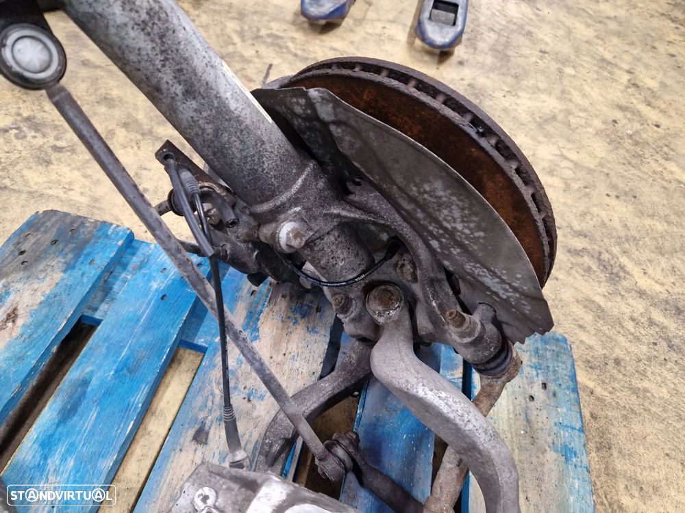 Charriot frontal usado BMW SERIE 7 E65 730D travagem amortecedores braços apoios motor - 6