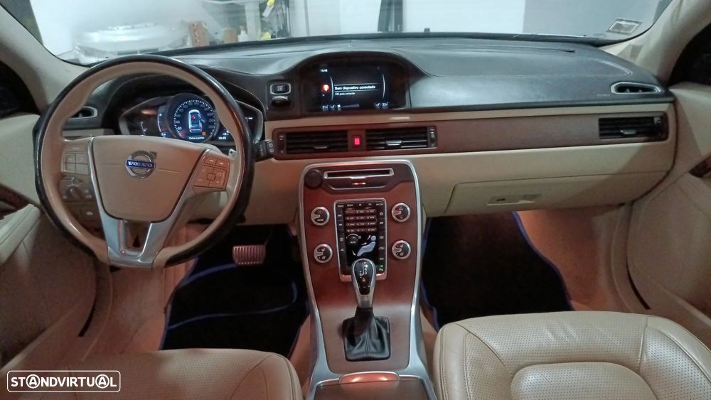 Volvo XC 70 2.0 D4 Summum Dynamic Geartronic - 12