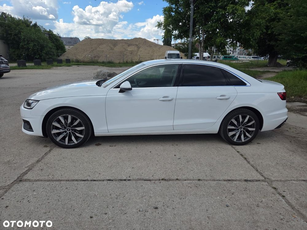 Audi A4 Limousine - 3