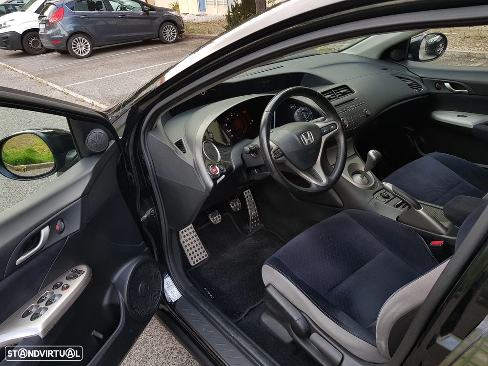 Honda Civic 1.8 Sport - 27