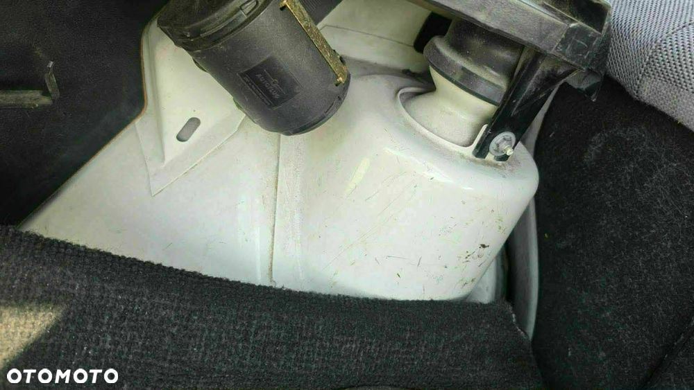 Volkswagen Golf - 4