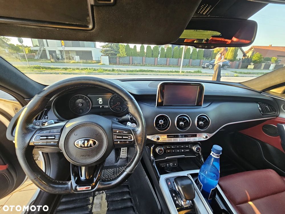 Kia Stinger - 20